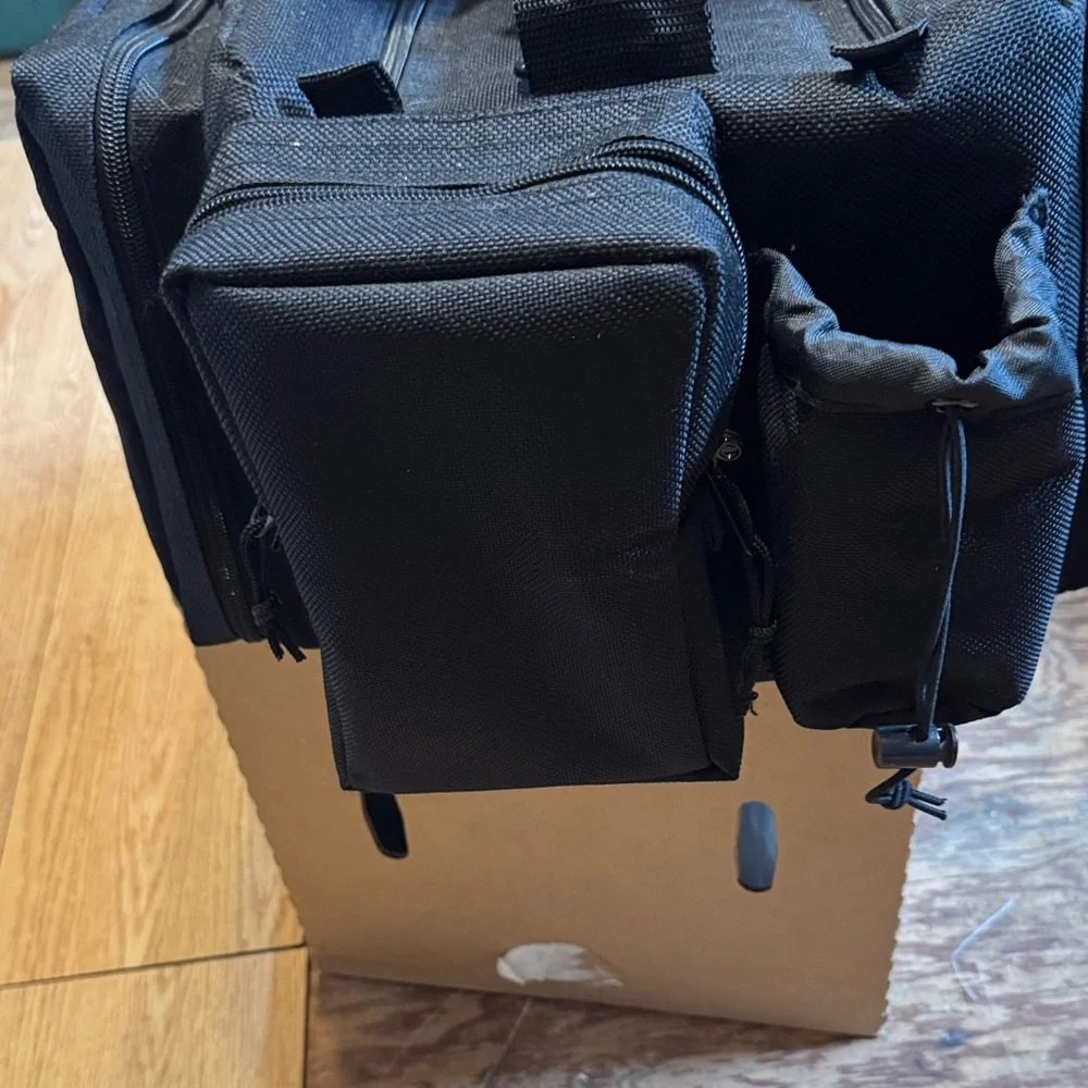 Black Storage duffle Gun Bag very spacious and a lots of space for everything